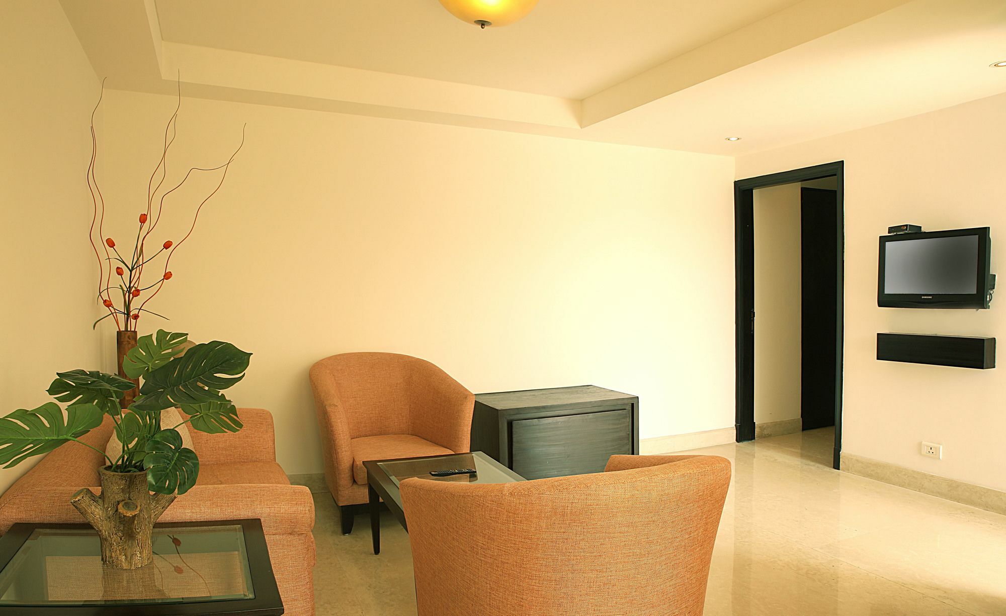 Inde Hotel Vista Woods Huda City Centre, グルガウン エクステリア 写真