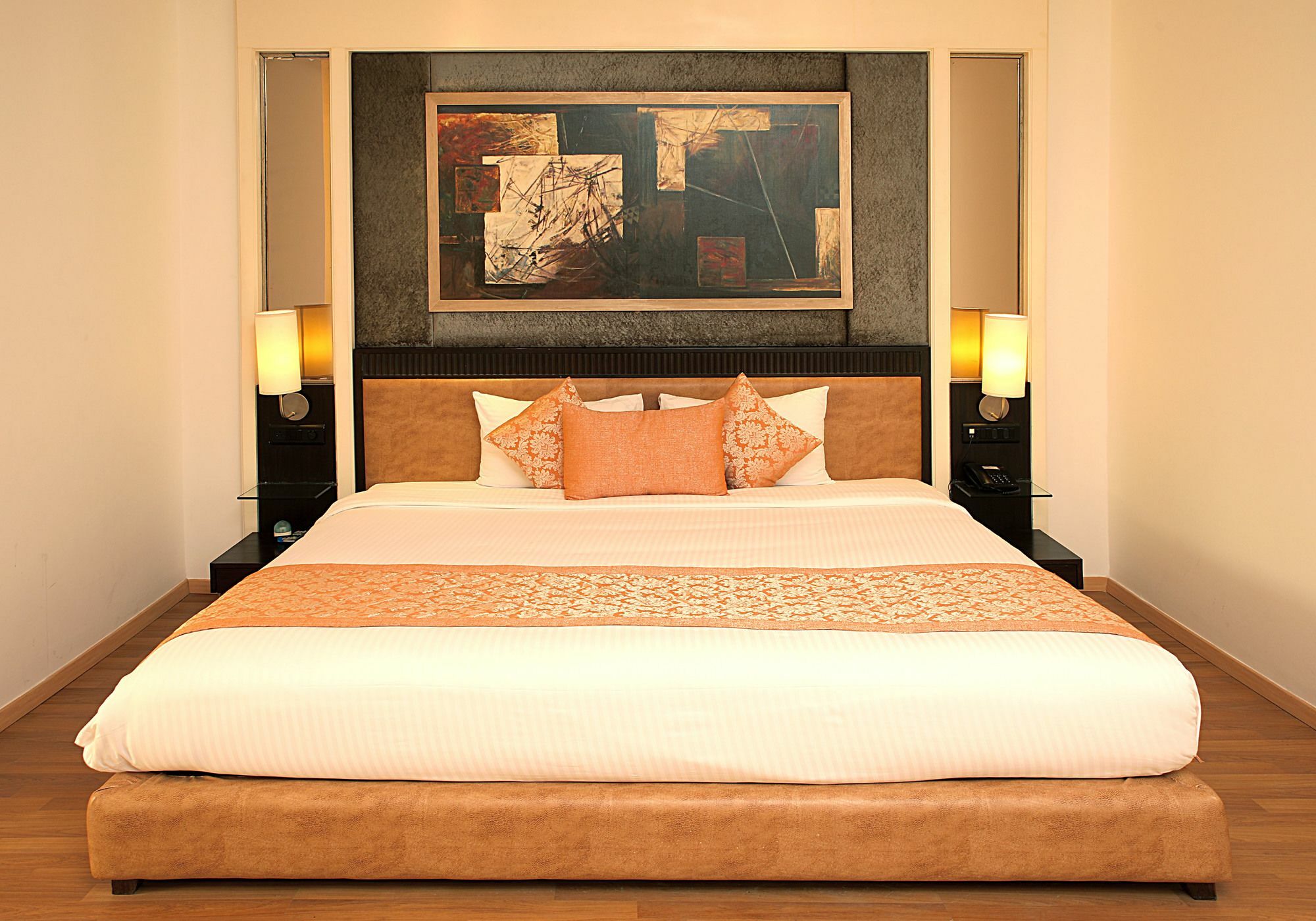 Inde Hotel Vista Woods Huda City Centre, グルガウン エクステリア 写真